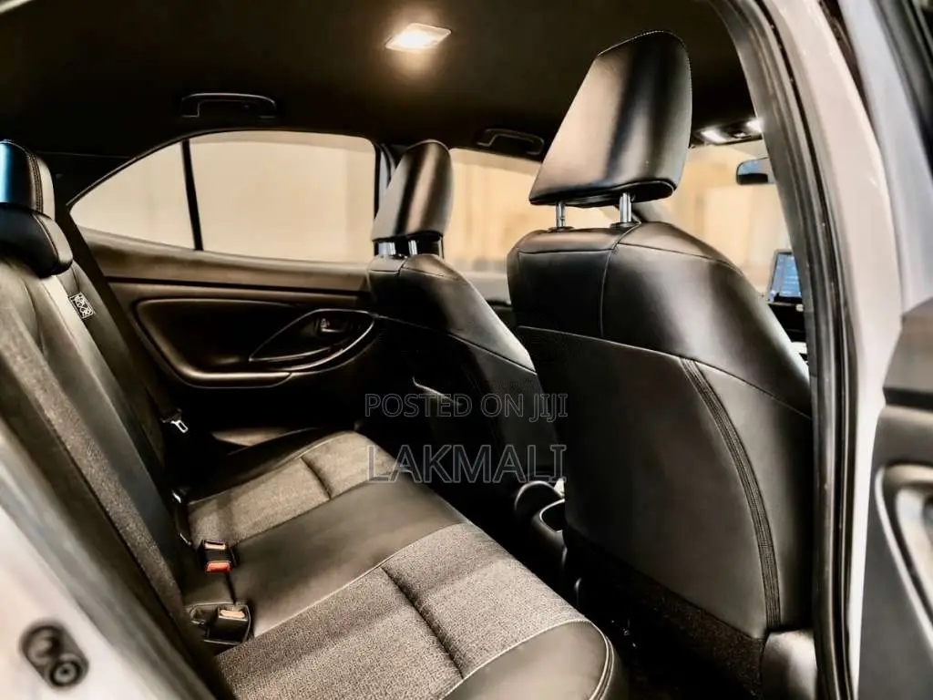 Toyota Yaris Cross Z 2023 SUV Unregistered (Recondition)