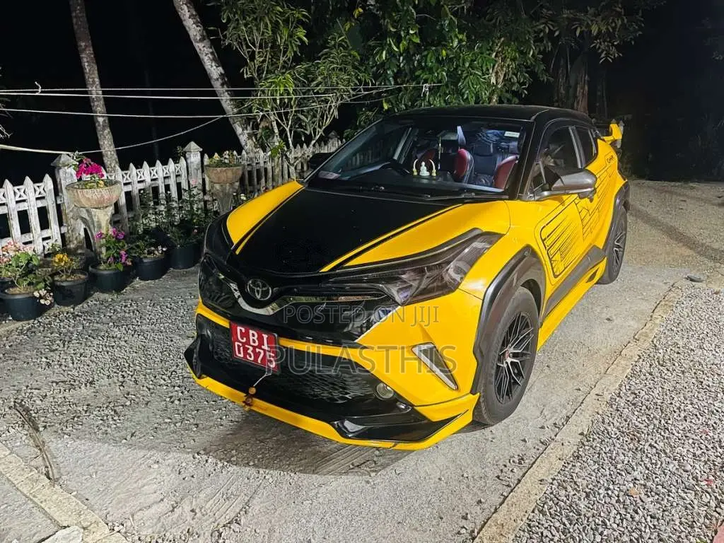 Toyota CHR NGX50 2019 SUV (Used)
