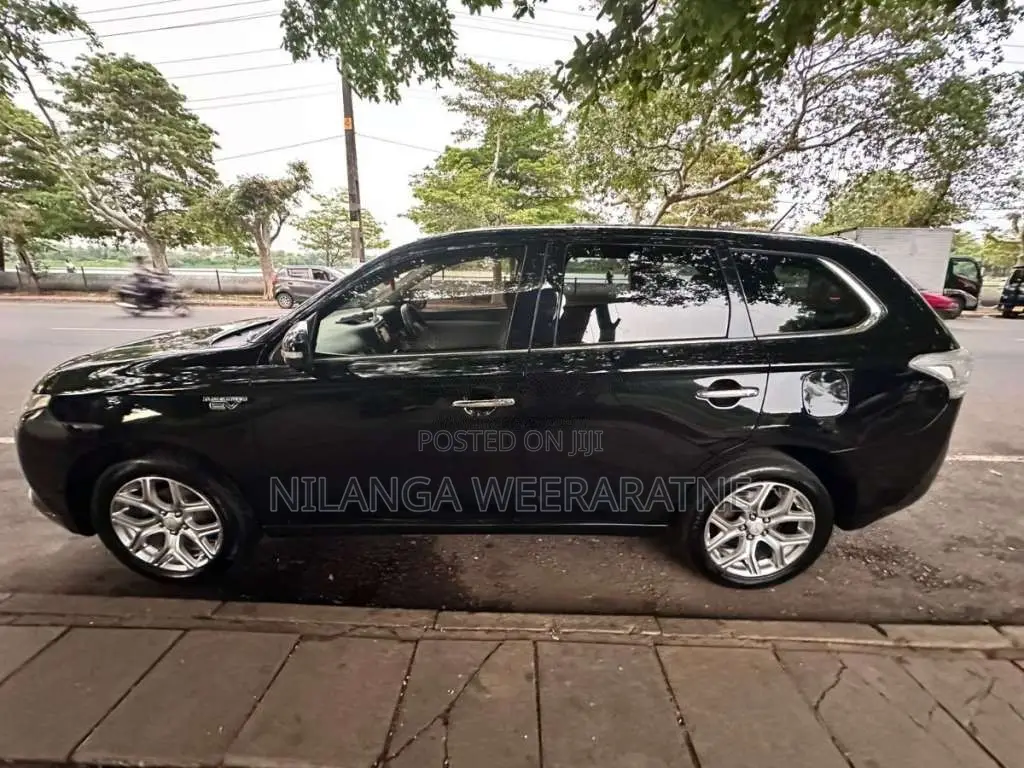 Mitsubishi Outlander 2014 SUV (Used)