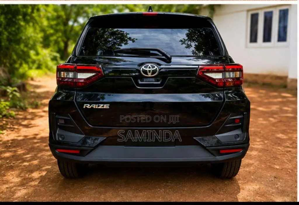 Toyota Raize 2023 SUV (Used)