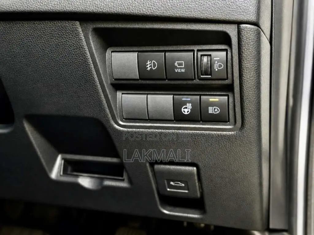 Toyota Yaris Cross Z 2023 SUV Unregistered (Recondition)
