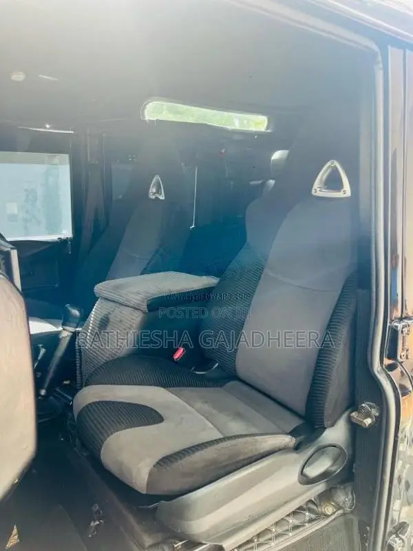 Land-Rover Defender 110 1985 SUV (Used)