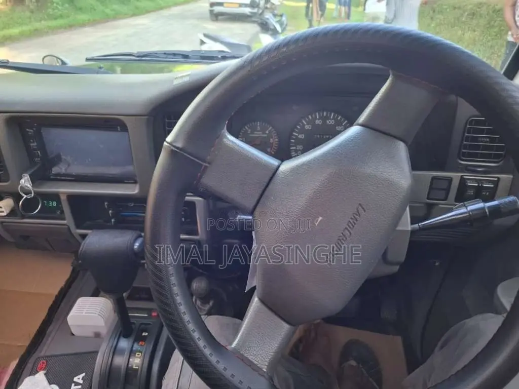 Toyota Land Cruiser 1994 SUV (Used)