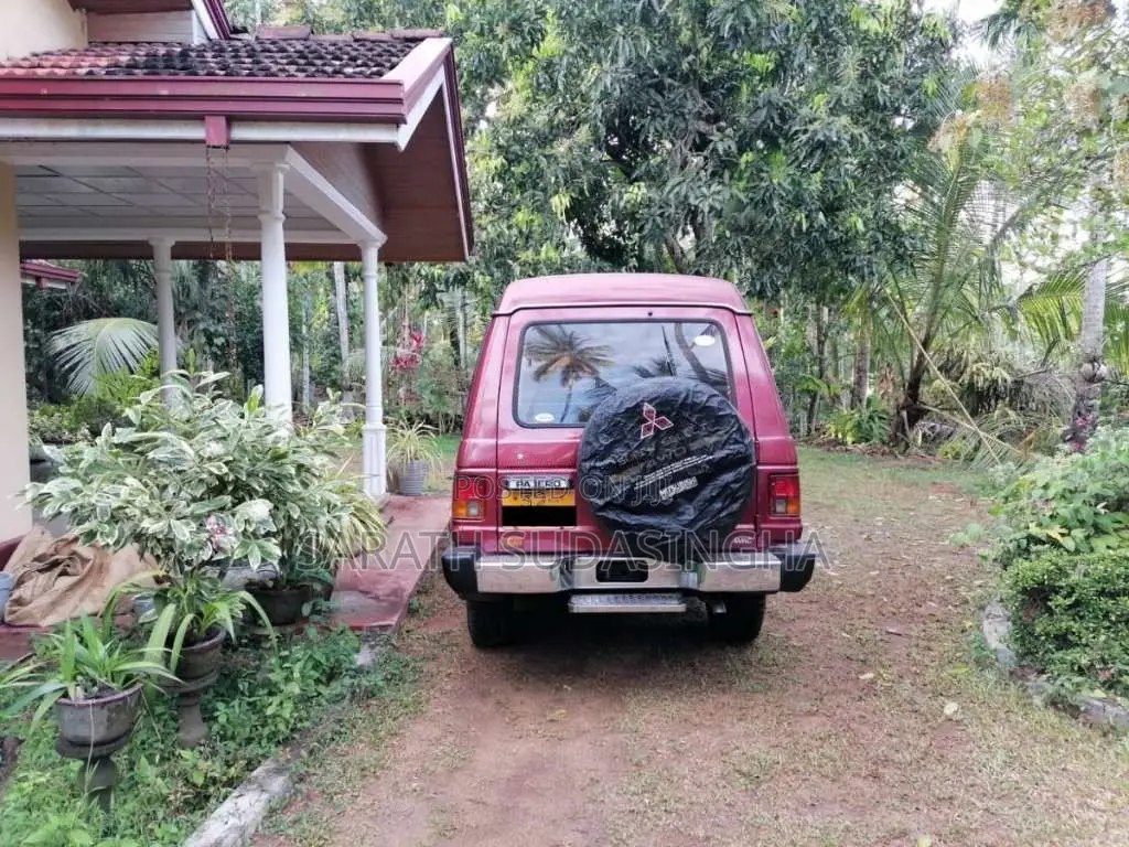 Mitsubishi Pajero 1989 SUV (Used)