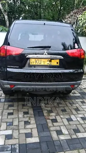 Mitsubishi Montero 2012 SUV (Used)
