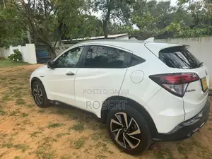Honda Vezel 2016 SUV (Used)