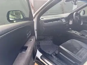 Honda Vezel 2016 SUV (Used)