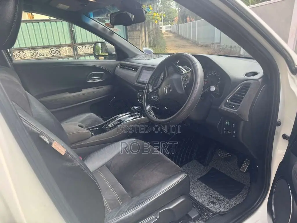 Honda Vezel 2016 SUV (Used)