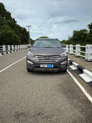 Hyundai Santa Fe 2012 SUV (Used)