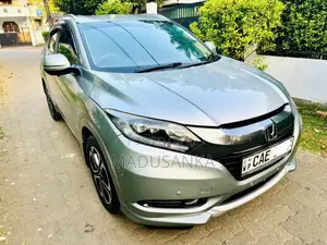 Honda Vezel 2014 SUV (Used)