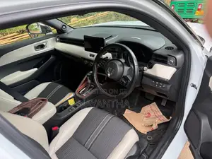 Honda Vezel Z Play 2023 SUV (Used)