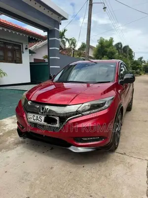Honda Vezel Rs 2016 SUV (Used)