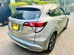 Honda Vezel 2014 SUV (Used)