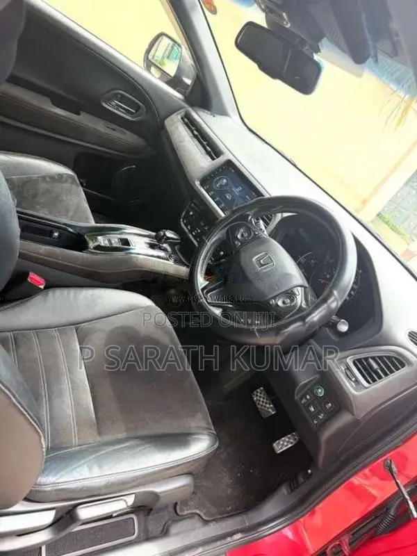Honda Vezel Rs 2016 SUV (Used)