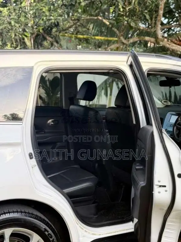 Mitsubishi Outlander Highest Option G-Navi 2013 SUV (Used)