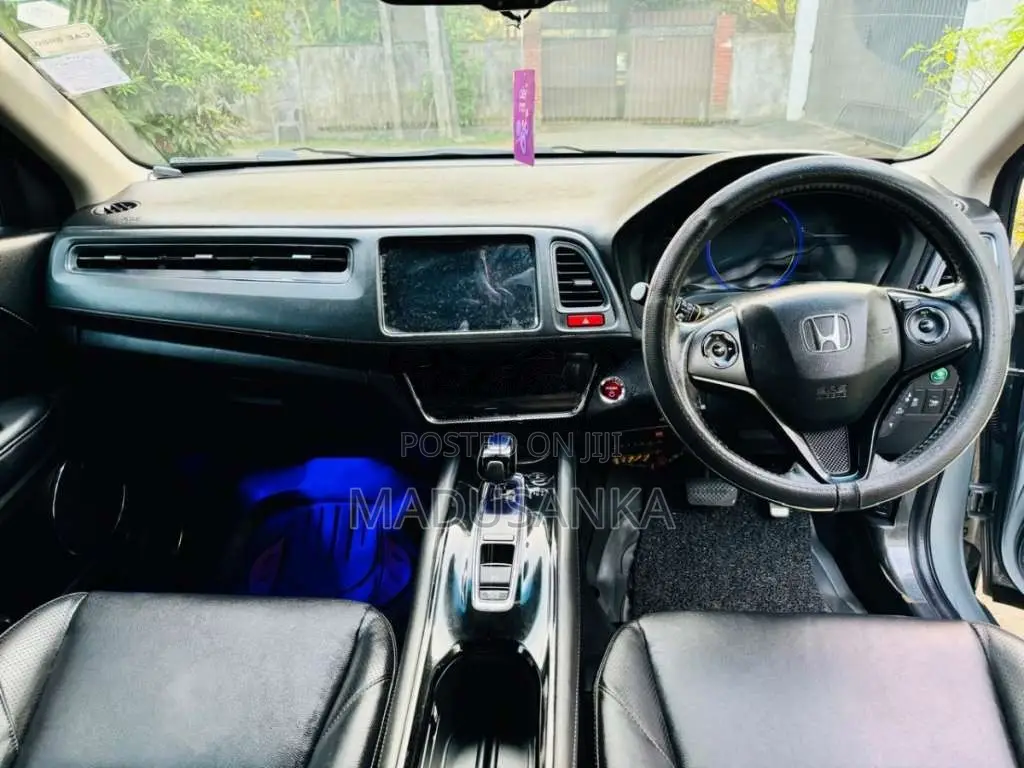 Honda Vezel 2014 SUV (Used)