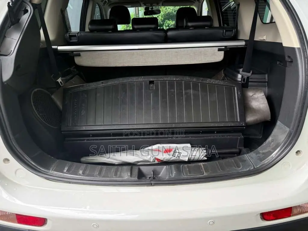 Mitsubishi Outlander Highest Option G-Navi 2013 SUV (Used)