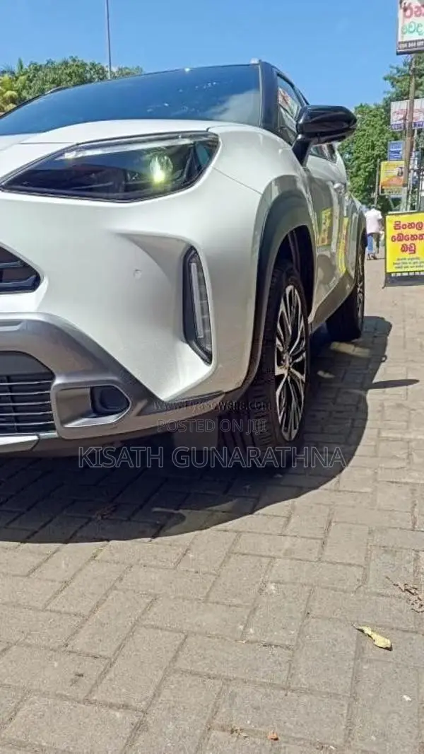 Toyota Yaris Cross 2025 SUV (Used)