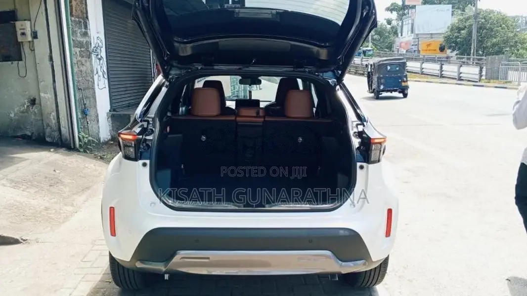 Toyota Yaris Cross 2025 SUV (Used)
