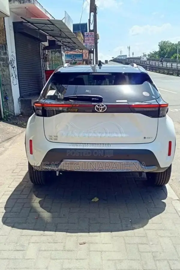 Toyota Yaris Cross 2025 SUV (Used)