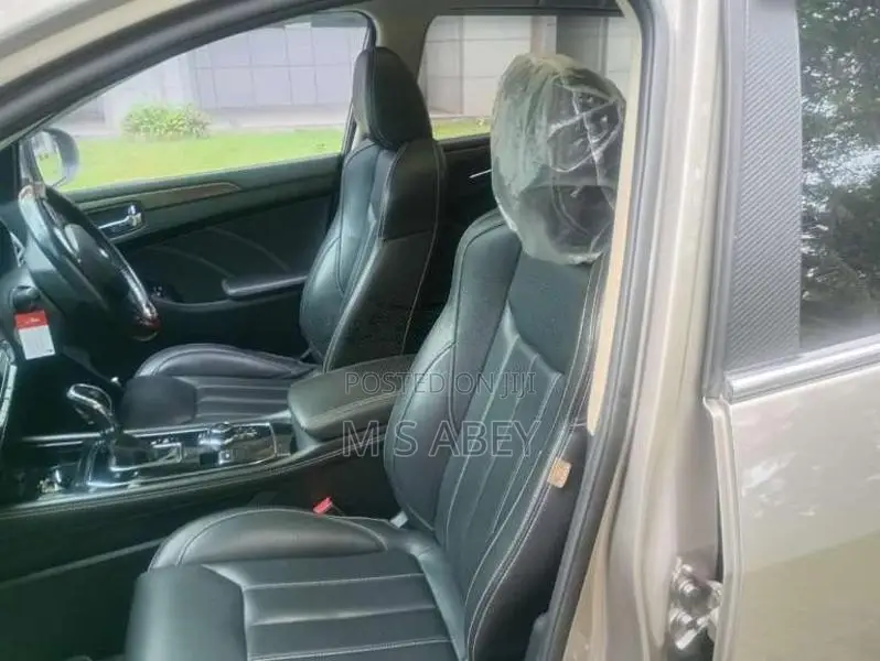 DFSK Glory I-Auto 2023 SUV (Used)