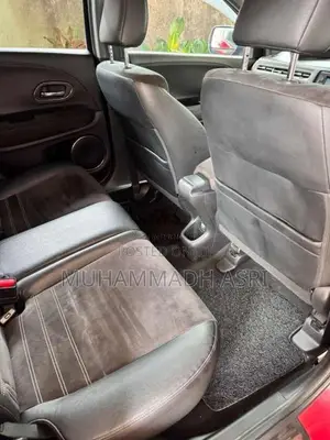 Honda Vezel 2016 SUV (Used)