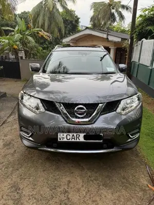 Nissan X-Trail Mode Premium 2016 SUV (Used)