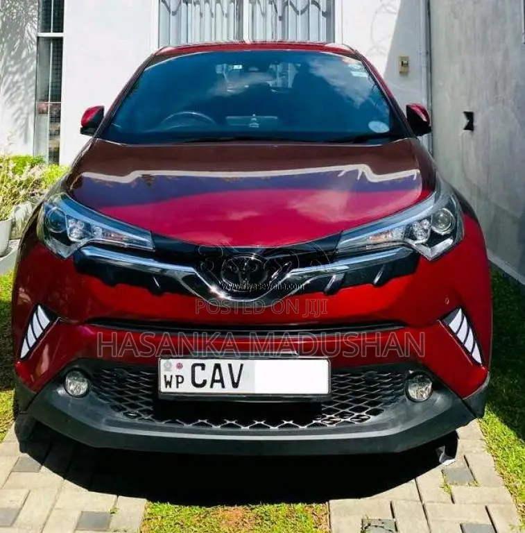 Toyota CHR 2017 SUV (Used)