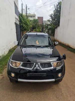 Mitsubishi Montero 2011 SUV (Used)