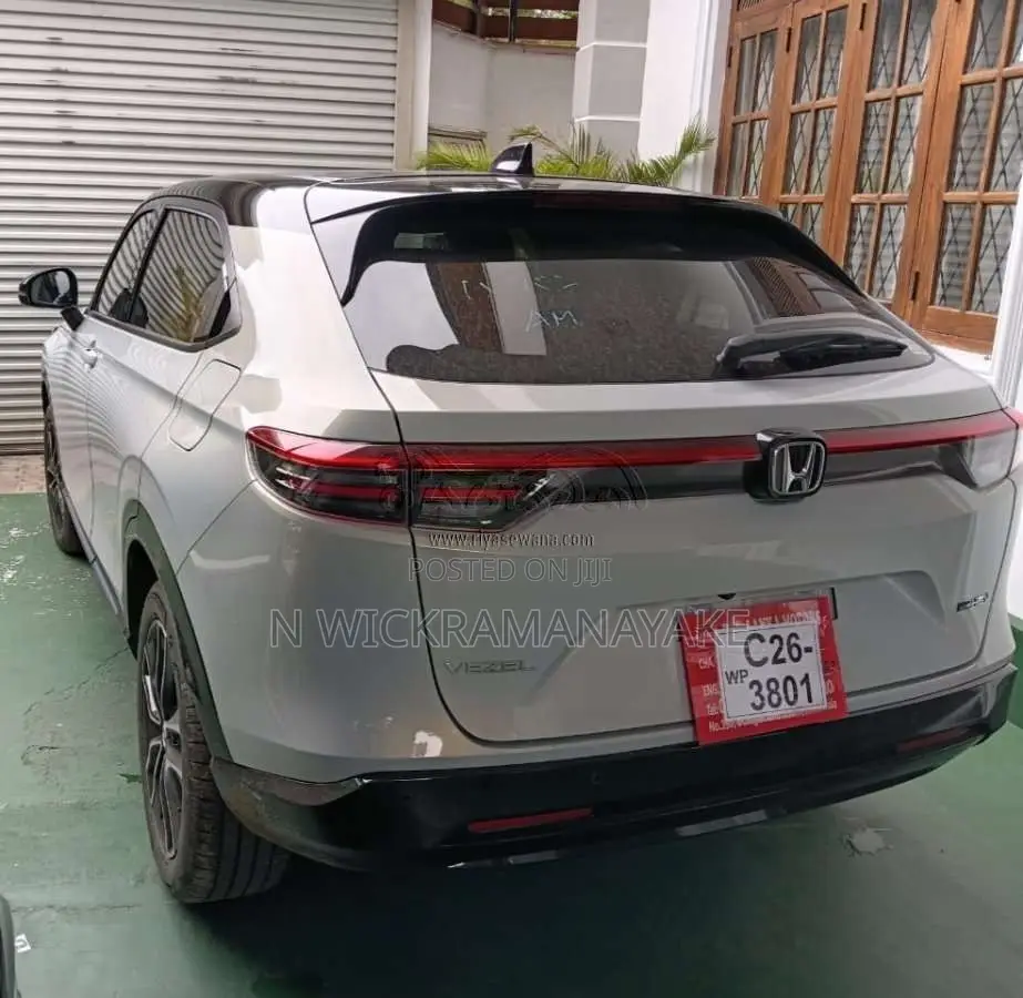 Honda Vezel Z Play 2025 SUV Brand New