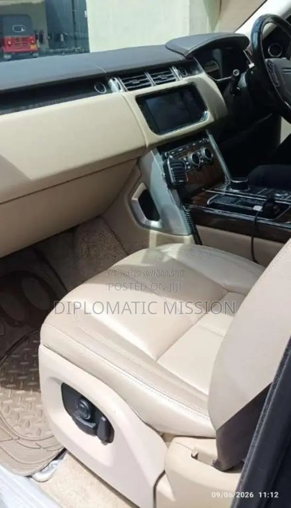 Range-Rover Vogue 2016 SUV (Used)