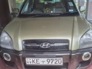 Hyundai TUCSON 2006 SUV (Used)