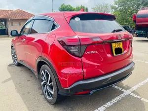 Honda Vezel Rs Sensing 2018 SUV (Used)
