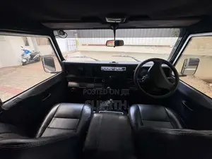 Land-Rover Defender 1976 SUV (Used)