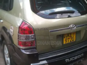 Hyundai TUCSON 2006 SUV (Used)