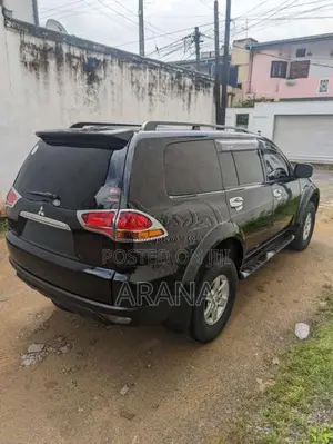 Mitsubishi Montero 2011 SUV (Used)
