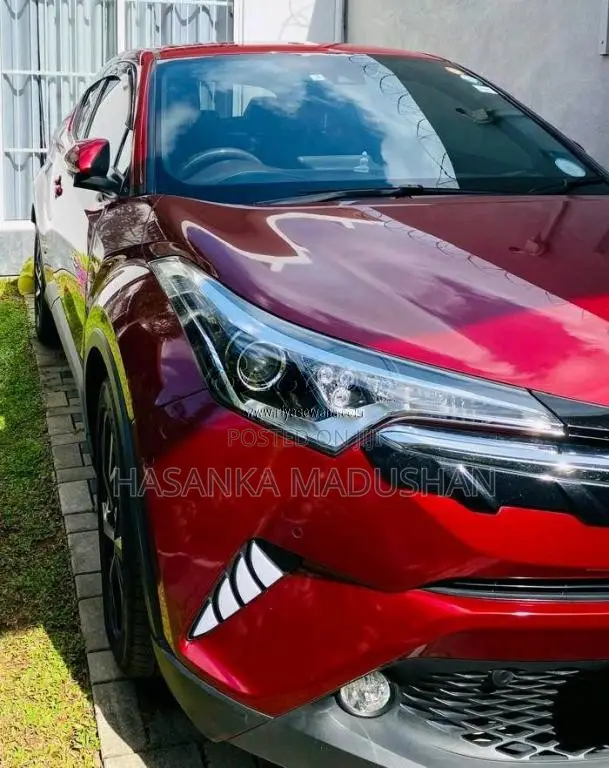 Toyota CHR 2017 SUV (Used)