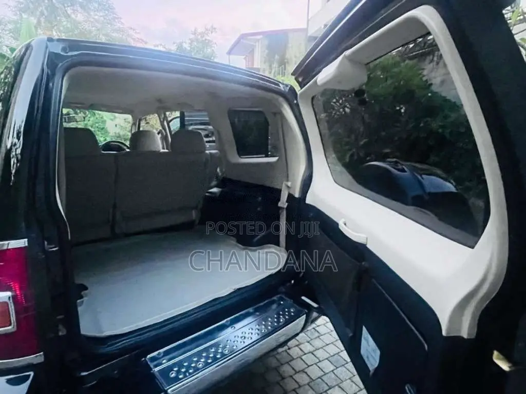 Mitsubishi Montero 2004 SUV (Used)