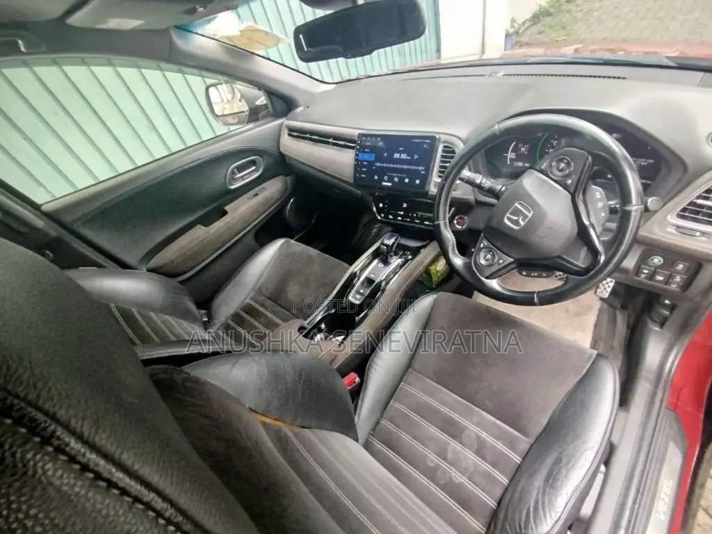 Honda Vezel 2017 SUV (Used)