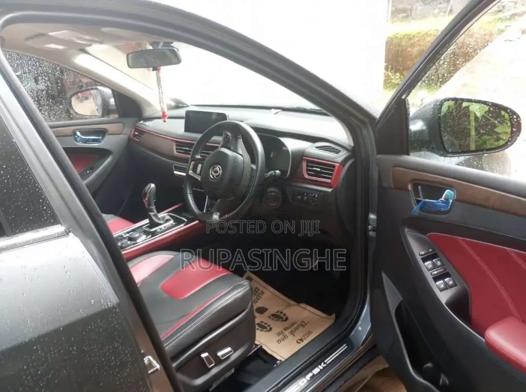 DFSK Glory I-Auto 2025 SUV (Used)