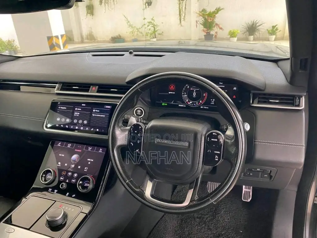 Range-Rover Velar 2018 SUV (Used)