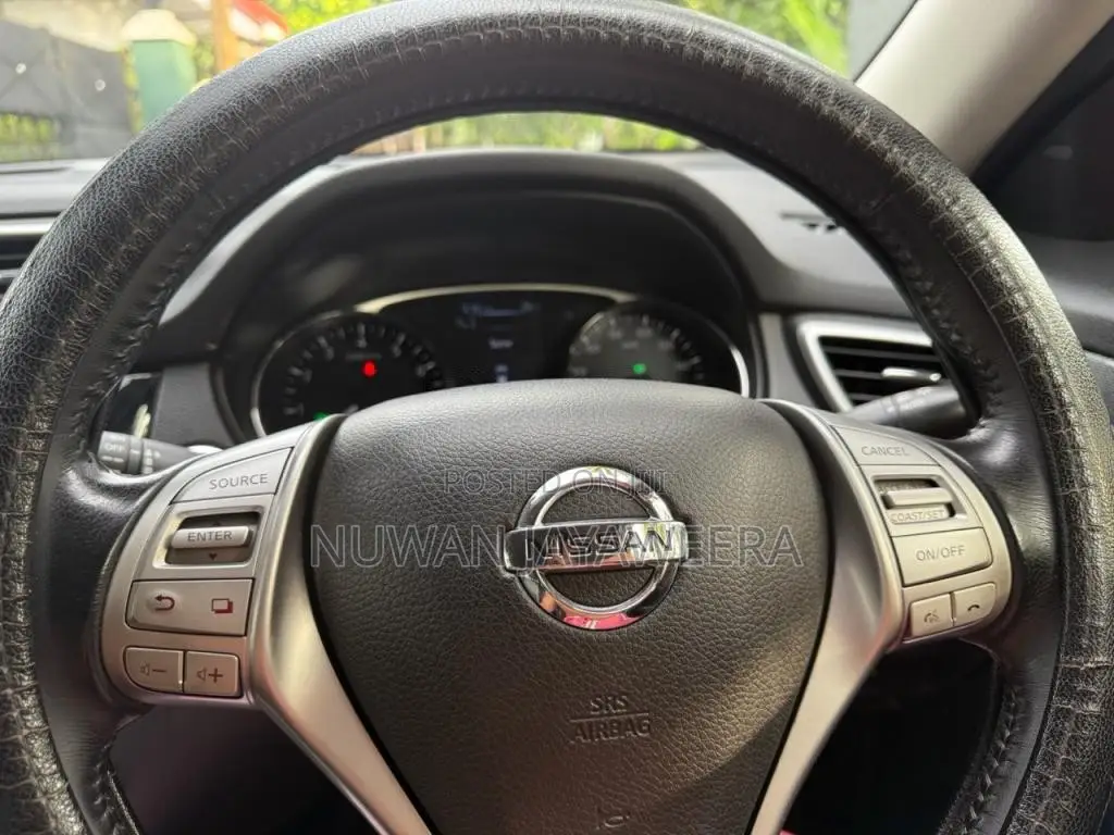 Nissan X-Trail Mode Premium 2016 SUV (Used)