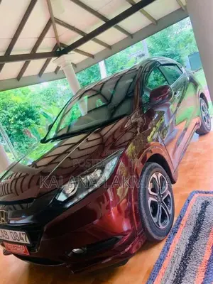 Honda Vezel 2014 SUV (Used)