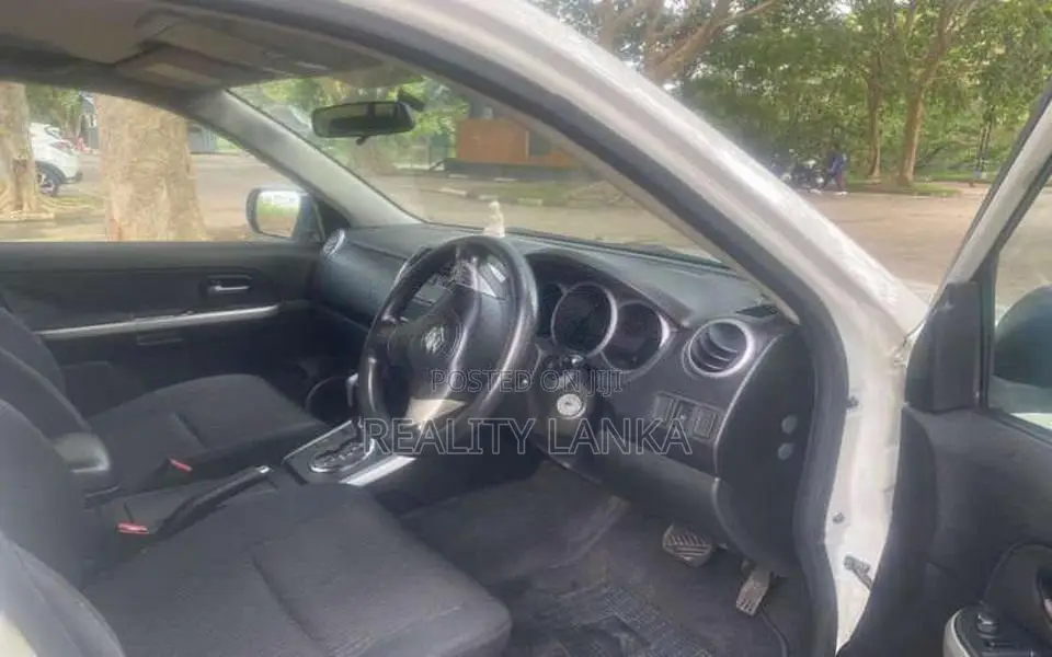 Suzuki Grand Vithara 2012 SUV (Used)