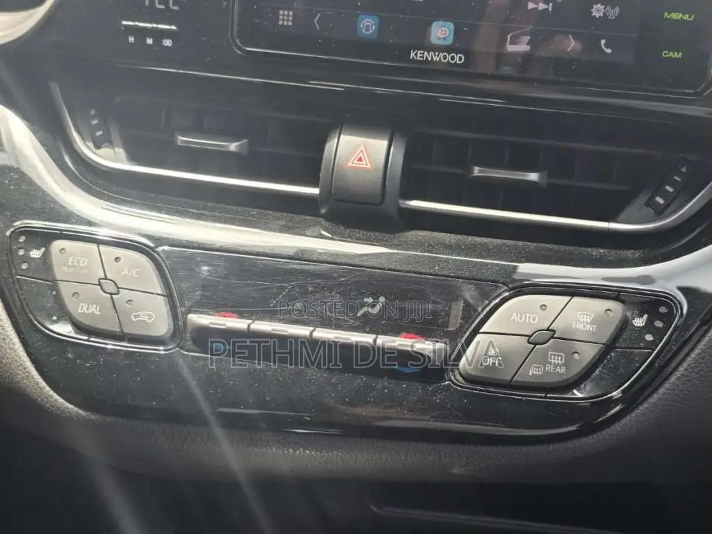 Toyota CHR NGX 102WD 2018 SUV (Used)