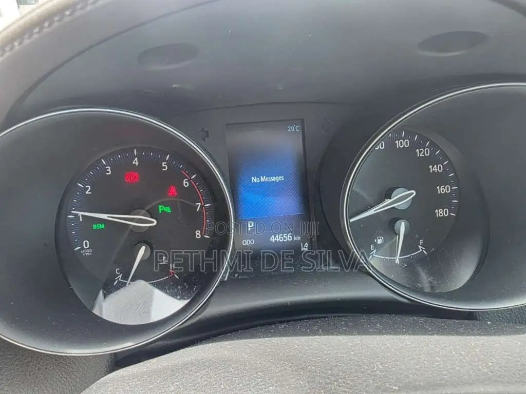 Toyota CHR NGX 102WD 2018 SUV (Used)