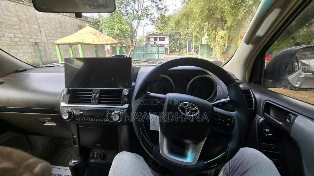 Toyota Prado 150 2012 SUV (Used)