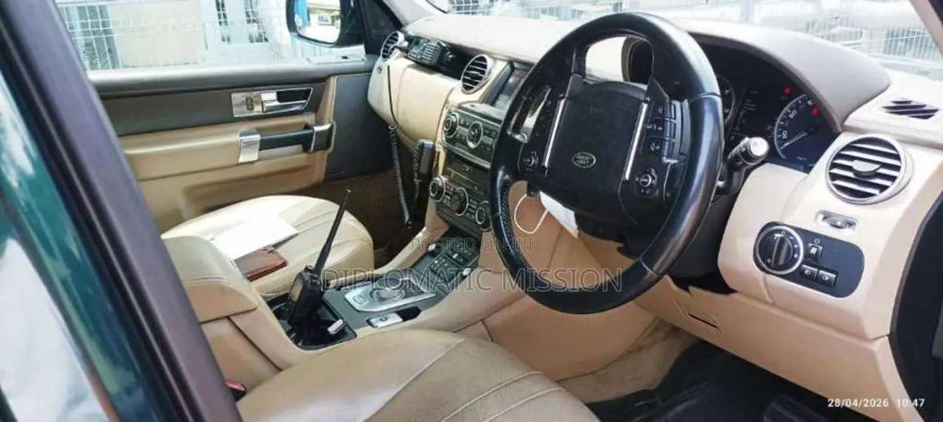 Land-Rover Discovery 4 2015 SUV (Used)