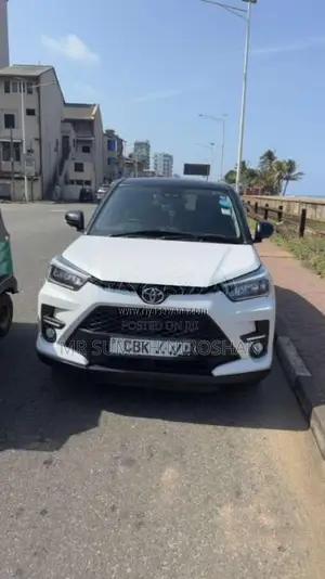 Toyota Raize 2020 SUV (Used)