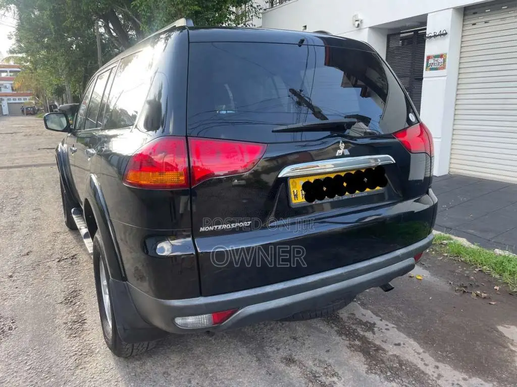 Mitsubishi Montero Sport 2012 SUV (Used)